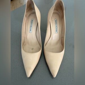Manolo Blahnik Beige Leather Pointed-Toe Pumps